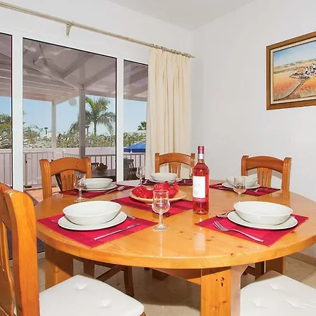 Puerto Del Carmen Sleeps 10 Air Con Wifi بويرتو ذيل كارمين
